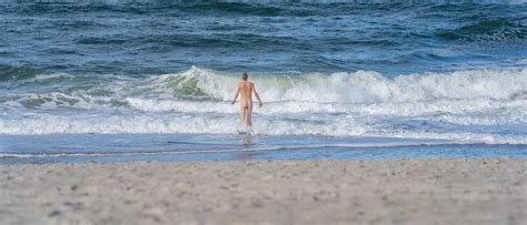 nackte frauen fkk|Nackte Frauen Fkk Strand royalty